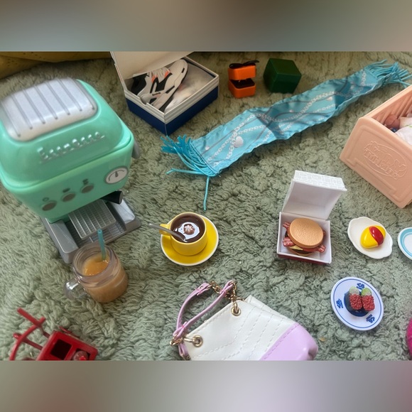 Mini toy bundle! - Picture 3 of 5